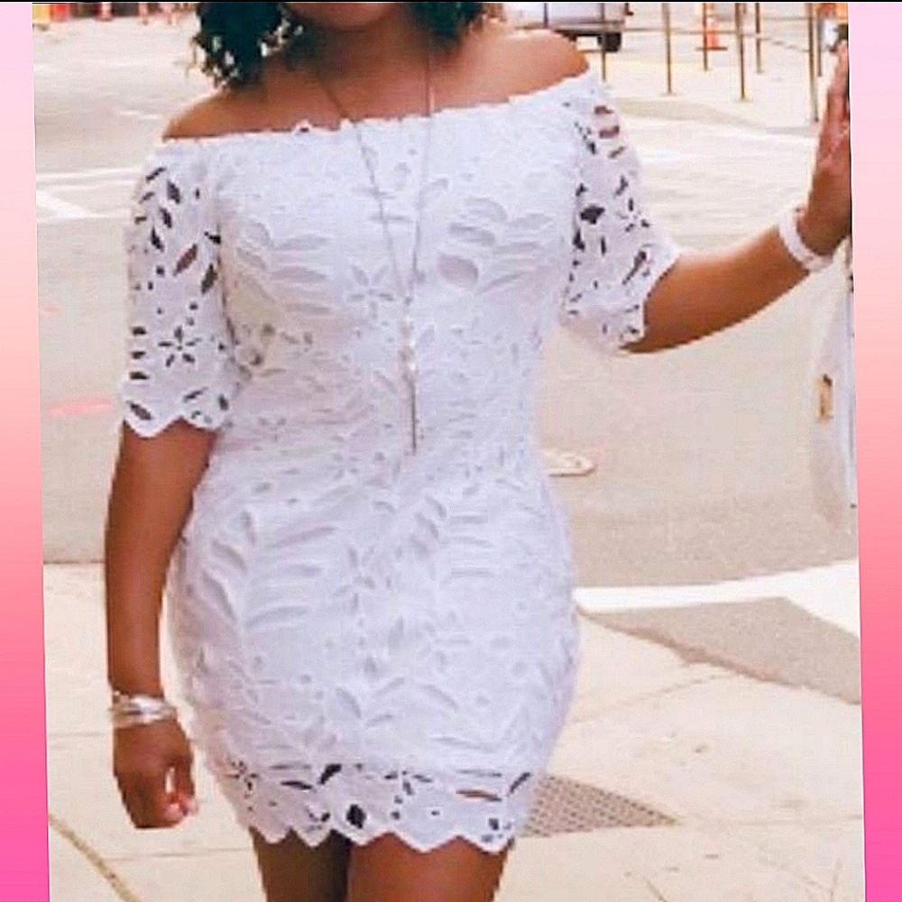Vintage Style Off Shoulder Floral Lace Mini